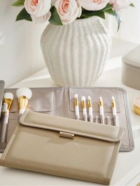 Pottery Barn Quinn Makeup Brush Storage NWT